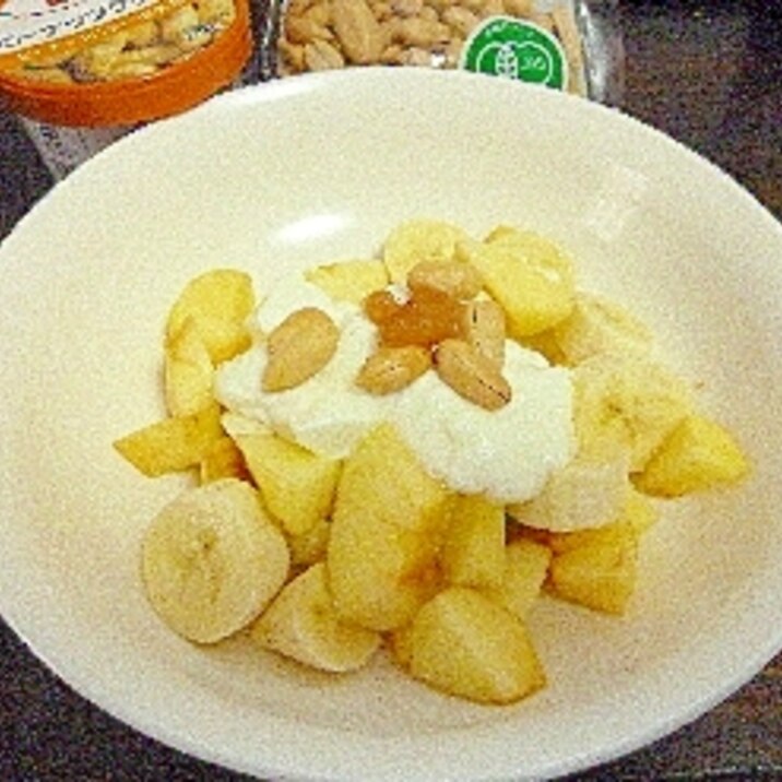 ダイエット♡朝食バナナ林檎ダブルピーナツヨーグルト